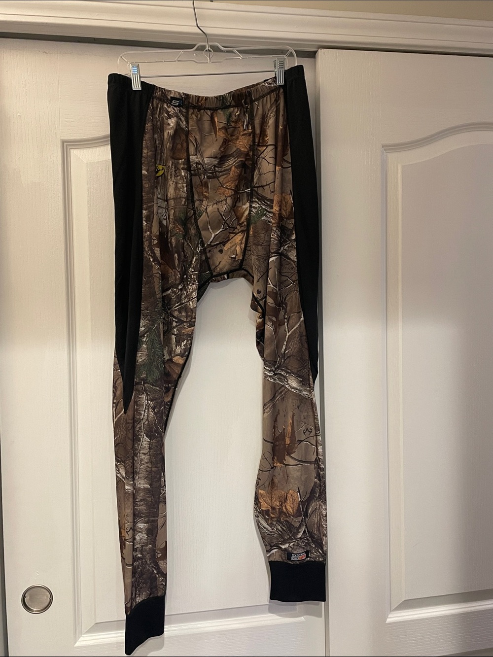 Mens Camouflage Thermal Bottoms with Black Panels